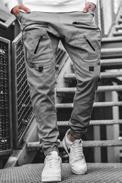 Street Fashion Guys Mid Rise Zipper Pocket Cuffed Ankle Solid Color Relaxed Fit Cargo Pants