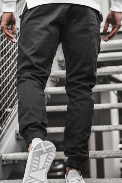 Street Fashion Guys Mid Rise Zipper Pocket Cuffed Ankle Solid Color Relaxed Fit Cargo Pants