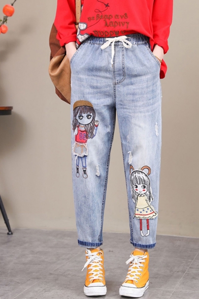 Casual Girls Drawstring Waist Cartoon Girl Embroidered Rolled Cuffs Bleach Relaxed Jeans in Light Blue