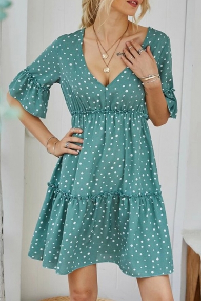 Stylish Womens Polka Dot Printed Ruffled Trim Short Sleeve V-neck Short Pleated A-line Dress in Green