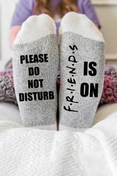 Letter Pleatse Do Not Disturb Friends Is On Print Contrasted Cotton Socks in Gray and White