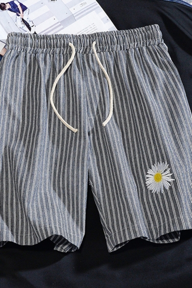 Mens Creative Shorts Daisy Striped Printed Drawstring Regular Fitted Fitted over the Knee Lounge Shorts with Pockets