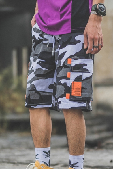 Popular Mens Shorts Camo Printed Flap Pocket Applique Mid Rise Fitted Cargo Shorts