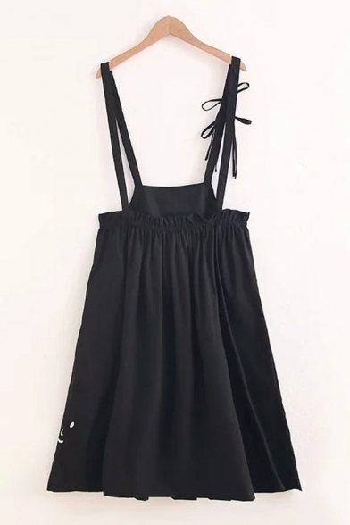 Popular Womens Cartoon Embroidered Bow Tied Straps Short Pleated A-line Suspender Dress in Black