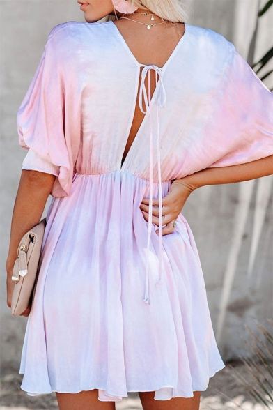 Amazing Ladies Tie Dye Print Batwing Sleeves V-neck Bow Tie Back Short Pleated A-line Dress in Pink