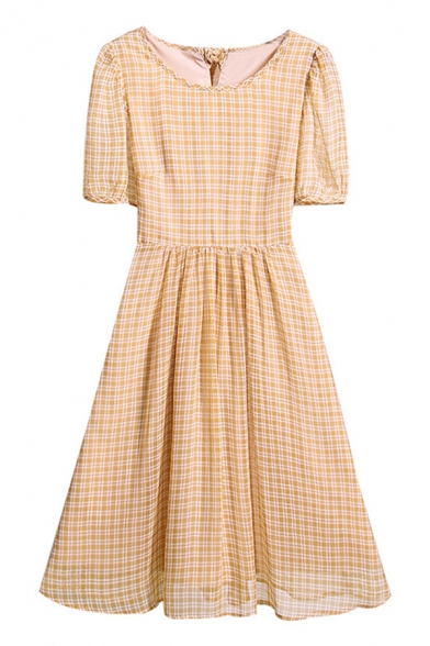 Glamorous Ladies Checkered Printed Puff Sleeve Round Neck Mid Pleated A-line Dress in Khaki