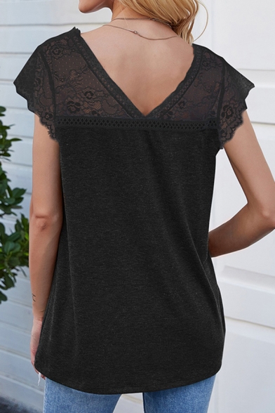 Leisure Ladies Sheer Lace Patched Short Sleeve V-neck Relaxed Fit T Shirt