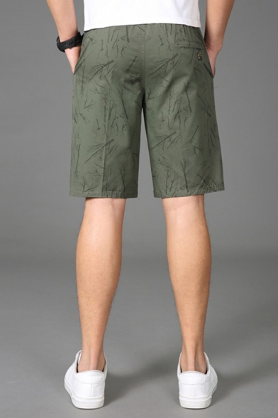Popular Shorts All over Branch Printed Applique Pocket Drawstring Mid Rise Regular Fitted Shorts for Men