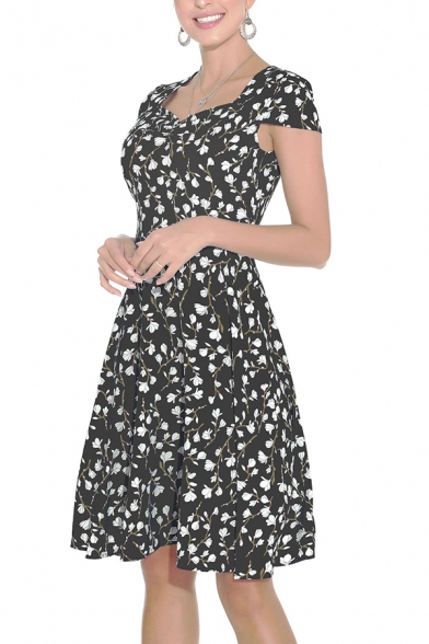 Unique Ditsy Floral Print Pleated Sweetheart Neck Cap Sleeve Midi Swing Dress for Womens