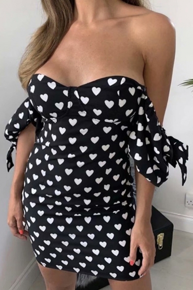 Boutique Ladies All Over Heart Printed Puff Sleeve Sweetheart Neck Short A-line Dress