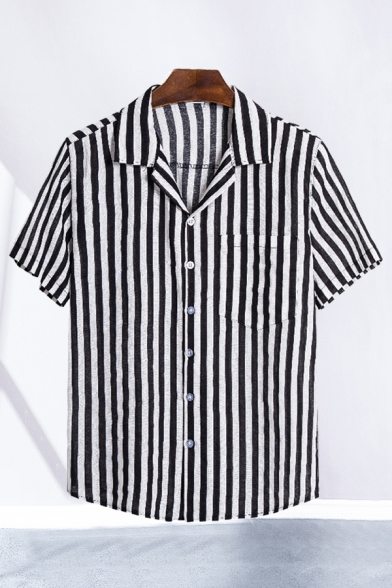 Mens Basic Shirt Striped Pattern Chest Pocket Button down Notch Collar Short Sleeve Fitted Shirt