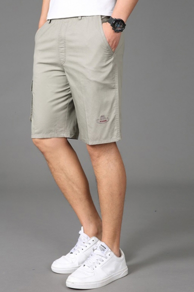 Unique Cargo Shorts Abstract Letter Embroidery Flap Pocket Applique Mid Rise Regular Fit Cargo Shorts for Men