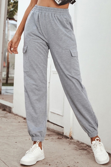 Hip Hop Ladies Solid Color Elastic Waist Flap Pockets Cuffed Ankle Relaxed Sweatpants