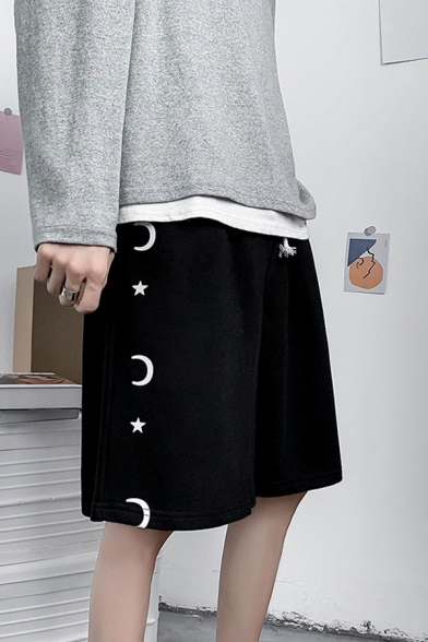 Mens Popular Moon Star Printed Mid Waist Relaxed Fit Shorts