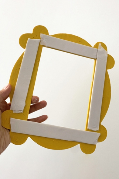 Famous TV Show Periphery Floral Shaped Photo Frame in Yellow