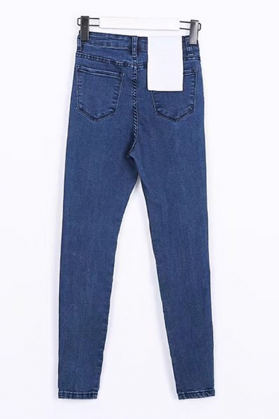 Novelty Womens Jeans Medium Wash Button Decoration Ankle Length Slim Fit Tapered Jeans