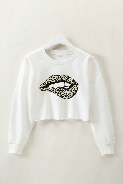 Edgy Looks Leopard Lip Pattern Long Sleeve Crew Neck Relaxed Cropped Pullover Sweatshirt in White