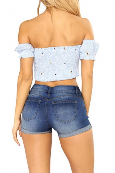 Womens Shorts Unique Medium Wash Ripped Rolled Cuffs Low Rise Slim Fitted Zipper Fly Denim Shorts
