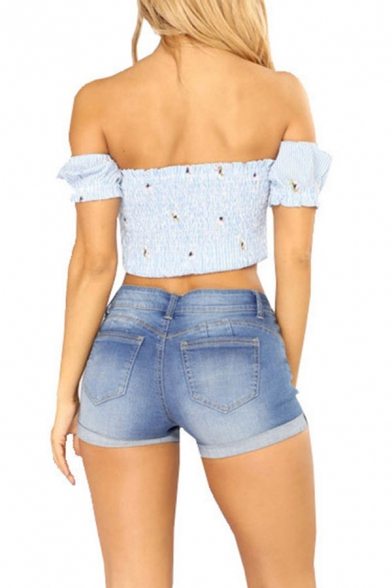 Womens Shorts Unique Medium Wash Ripped Rolled Cuffs Low Rise Slim Fitted Zipper Fly Denim Shorts