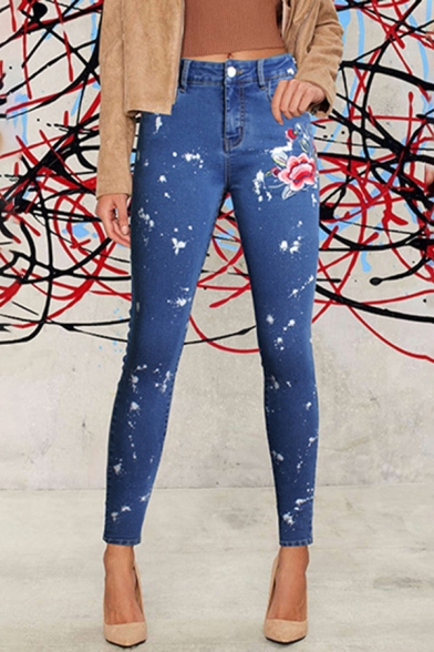 Womens Blue Jeans Trendy Paint Splatter Flower Embroidery Zipper Fly Ankle Length Slim Fit Tapered Jeans