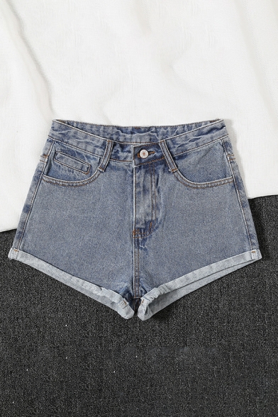Basic Womens Shorts Roll-up Hem Zipper Fly Regular Fitted A-Line Denim Shorts with Washing Effect