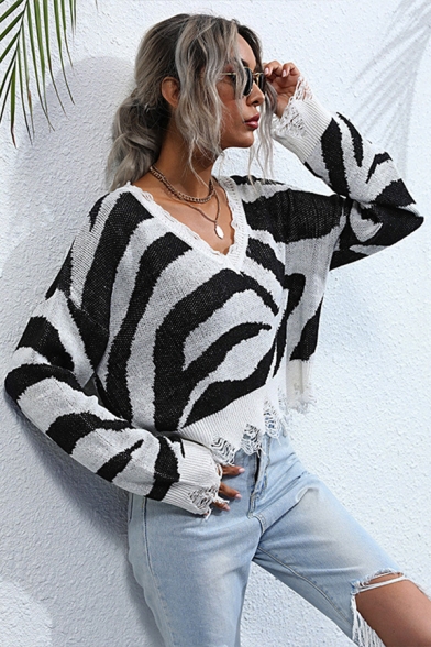 Classic Womens Sweater Zebra Stripe Pattern Frayed Edge Drop Shoulder V Neck Long Sleeve Relaxed Fitted Sweater