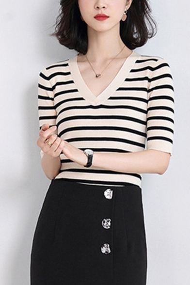 Fashionable Women's Tee Top Stripe Pattern Contrast Trim Ribbed Knit V Neck Short-sleeved Slim Fitted T-Shirt