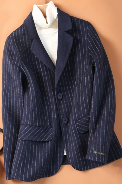 Elegant Women's Jacket Horizontal Pinstripe Pattern Flap Pockets Notched Collar Long Sleeves Regular Fitted Suit Jacket