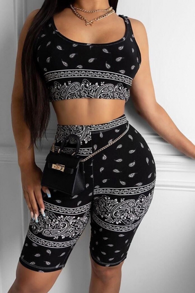 Cool Women's Set Paisley Pattern Scoop Neck Sleeveless Slim Fitted Tee Top with High Waist Shorts Co-ords