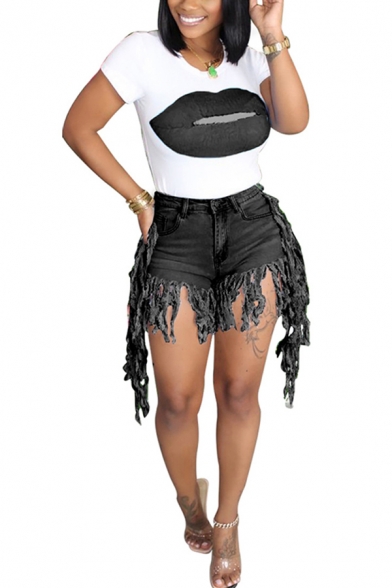 Stylish Womens Set Lip Pattern Crew Neck Long Sleeves Slim Fitted Tee Top with Tassel Detailed Shorts Co-ords