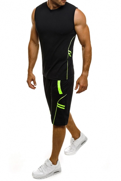 Sporty Men's Set Contrast Stitching Round Neck Sleeveless Slim Fitted Tee Top with Shorts Co-ords
