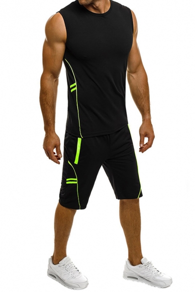 Sporty Men's Set Contrast Stitching Round Neck Sleeveless Slim Fitted Tee Top with Shorts Co-ords
