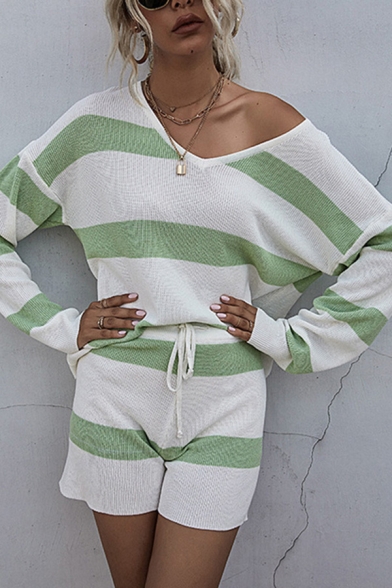 Fancy Striped Long Sleeve V-neck Loose Tee & Drawstring Waist Shorts Set in Green