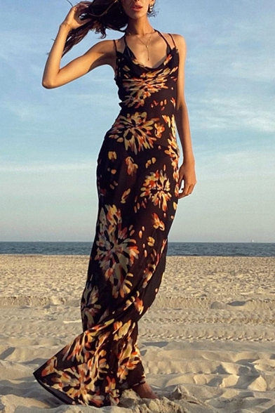 Trendy Women's Maxi Dress All over Floral Pattern Spaghetti Strap Halter Neck Sleeveless Maxi Dress