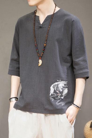 Fashionable Men's T-Shirt Crane Embroidered Horn Button Half Sleeve Regular Fitted Tee Top