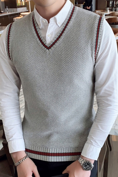 Stylish Men's Knit Vest Contrast Stripe Pattern Ribbed Trim V Neck Sleeveless Regular Fitted Pullover Knit Vest