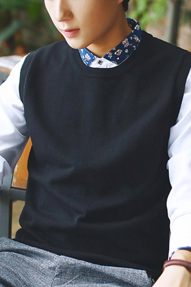 Basic Men's Knit Vest Solid Color Ribbed Trim Round Neck Sleeveless Regular Fitted Pullover Knit Vest