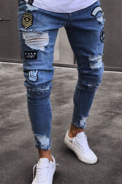 New Stylish Letter Embroidery Patched Vintage Blue Stretch Slim Fit Ripped Jeans for Men