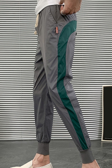Cozy Men's Pants Contrast Panel Drawstring Waist Slant Pocket Banded Cuffs Ankle Length Pants