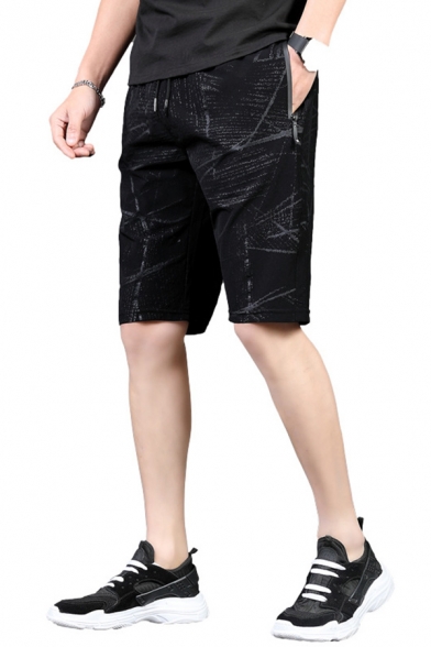 Sports Mens Shorts Printed Drawstring Waist Straight Shorts in Black