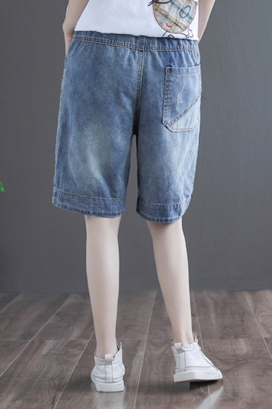 Trendy Girls Shorts Denim Bleach Cartoon Embroidered Elastic Waist Relaxed Fit Shorts in Blue