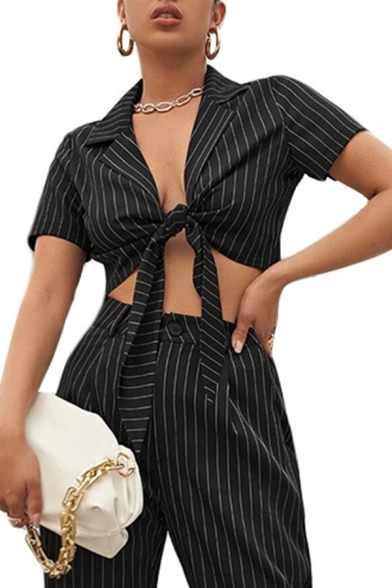 Womens Fashionable Shirt Stripe Printed Short Sleeve Notched Collar Tied Front Fit Crop Shirt Top in Black