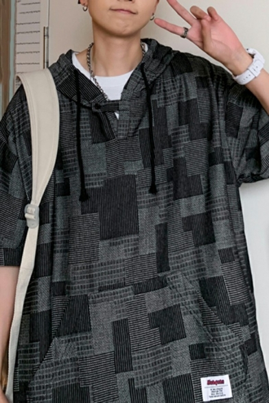 Casual Hoodie Plaid Pattern Half-sleeved Kangaroo Pocket Drawstring Loose Hooded Sweatshirt for Men