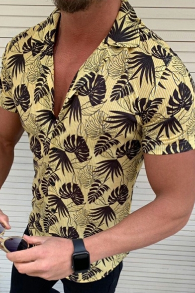 Men Popular Shirt Tropical Plant Leaf Pattern Notch Collar Button-down Short Sleeves Slim Fit Shirt