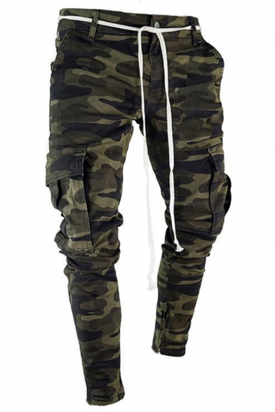 Cool Men's Jeans Camouflage Print Patchwork Flap Pockets Zip Closure Full Length Tapered Jeans