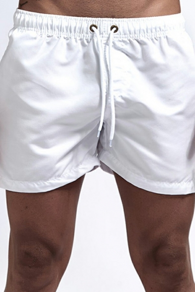 Simple Shorts Plain Drawstring Waist Pocket Decorated Mid Rise Fitted Mini Shorts for Men