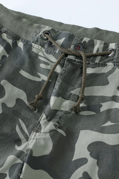 Cool Men's Shorts Camouflage Print Pockets Drawstring Detail Straight Leg Cargo Shorts