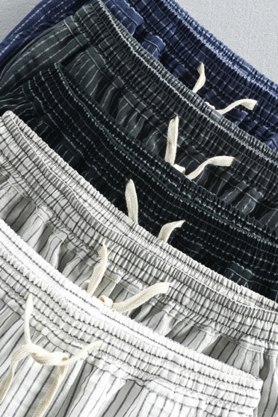 Casual Men's Shorts Stripe Pattern Pocket Detail Drawstrings Straight Leg Shorts