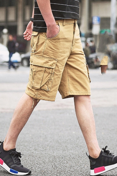 Trendy Cargo Shorts Solid Color Flap Pockets Mid Rise Knee-Length Regular Fit Shorts for Men