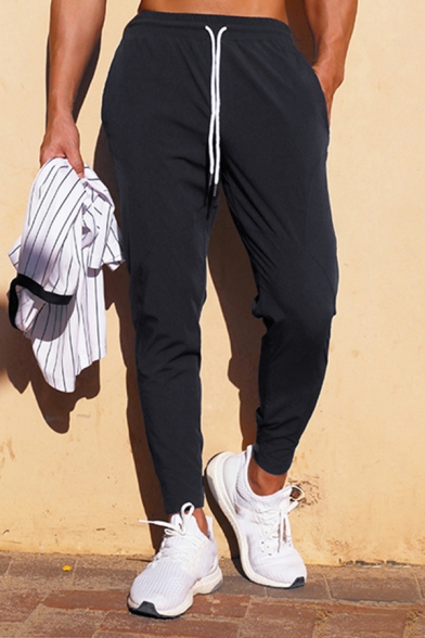 Leisure Pants Plain Elastic Waist Mid-Rise Front Pocket Slim Fitted Pants for Men